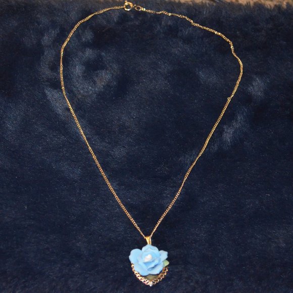 Vintage Blue Rose w/ Gold Heart Chained Necklace - Picture 1 of 5